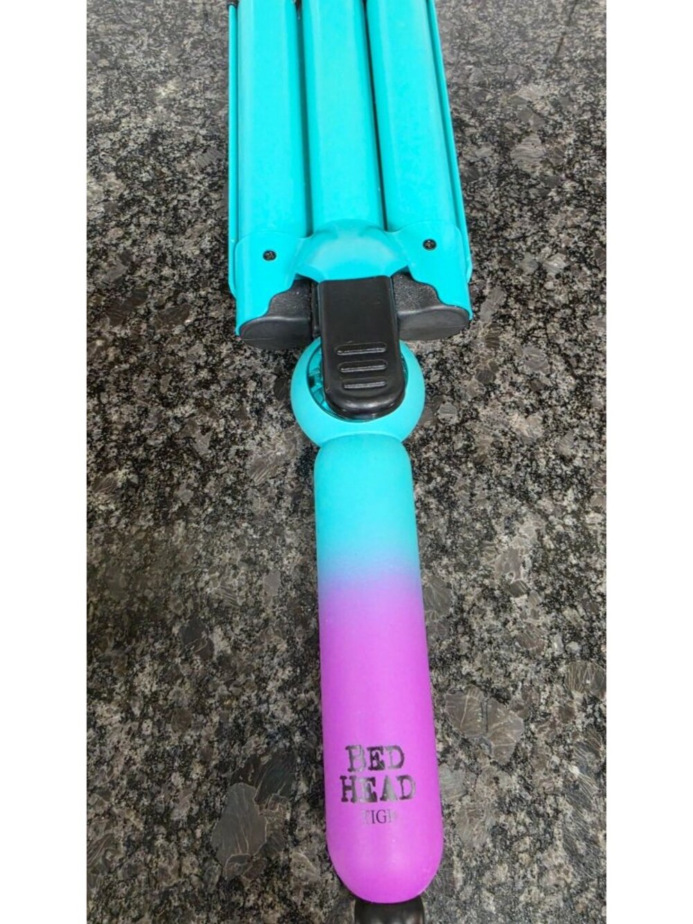 BED HEAD WAVE AFFAIR JUMBO 3 BARREL HAIR WAVER TOURMALINE CERAMIC TRIPLE IRON NE